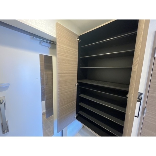 シューズボックス完備。