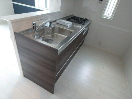 人気のカウンターキッチンです