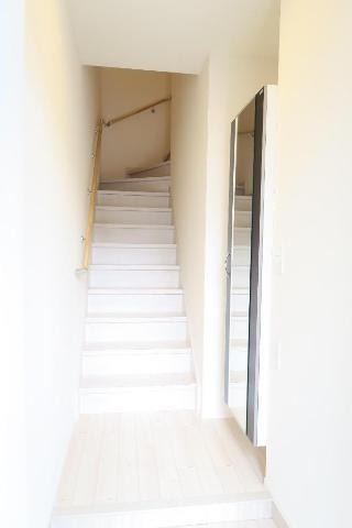 玄関からはこのようになっています。