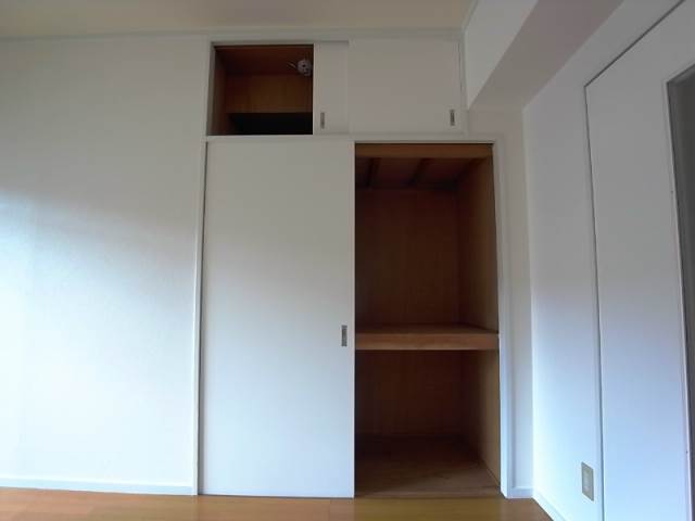 収納たっぷりで良いですね。