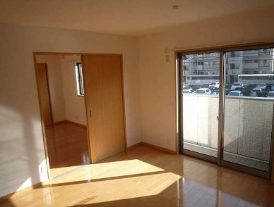 日当たりの良いお部屋ですね。