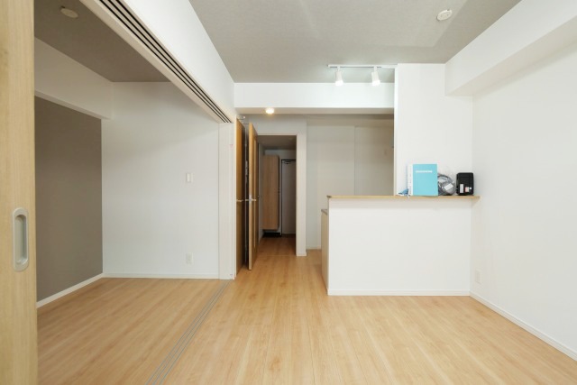 家具の配置がしやすいリビングですね