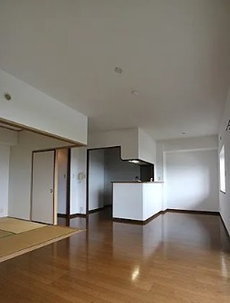 広々リビングでゆったりくつろげます