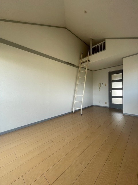 部屋の別角度になります。