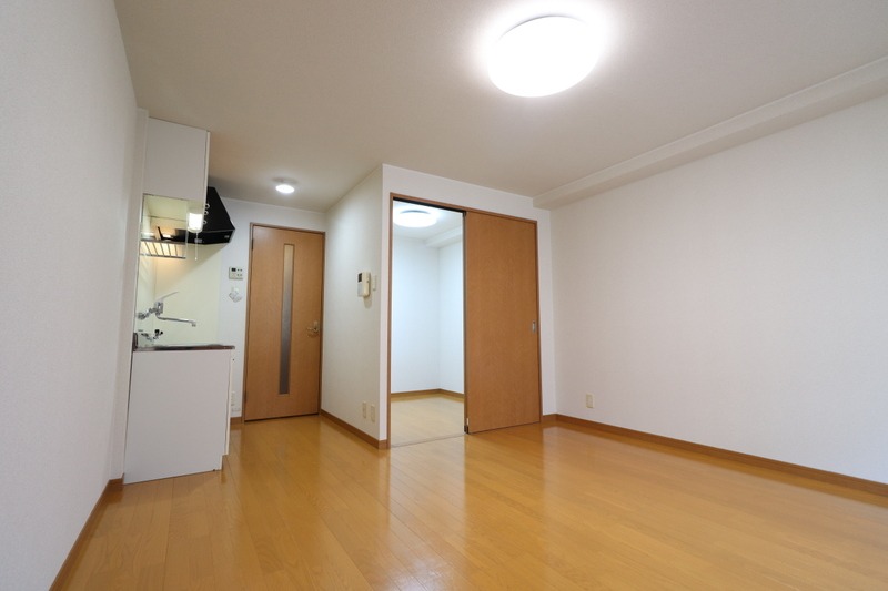 別角度から見たリビングです。