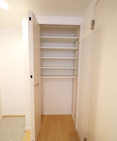 靴以外も収納出来そうです。