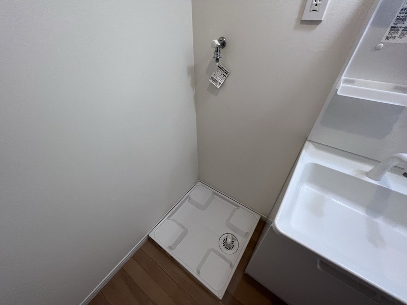 室内洗濯機置場完備。