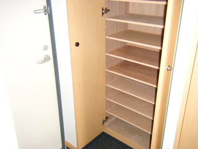 靴の収納もお任せください。