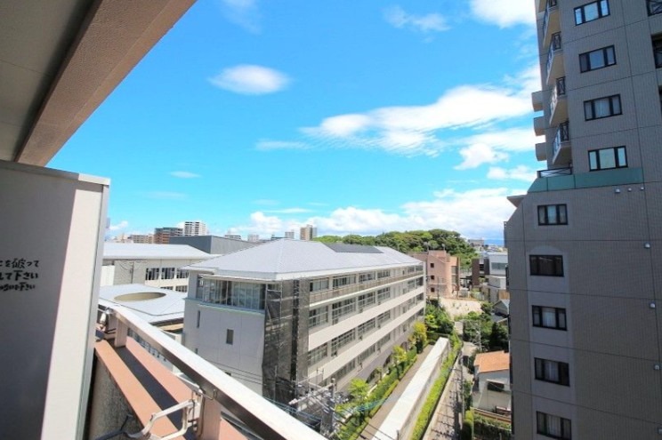 洗濯物はこちらでどうぞ。