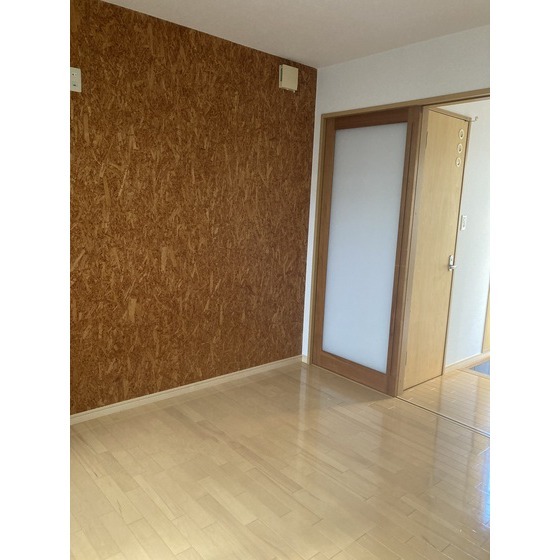 こちら寝室にいかがでしょうか。