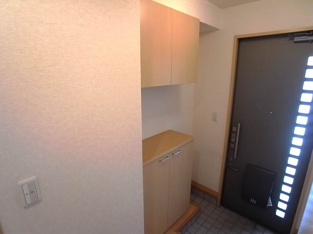 玄関はこのようになっています。