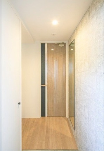 玄関からはこのようになっています。