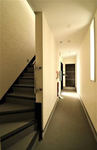 雨でも濡れない内廊下