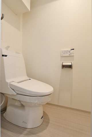 売れ数温水洗浄便座付き