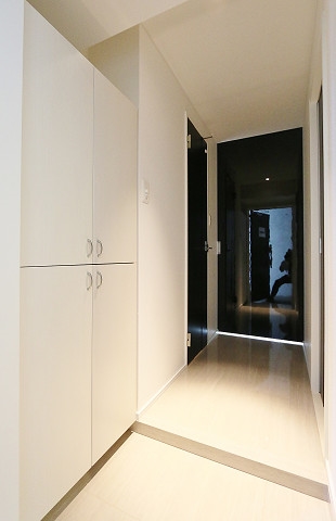 明るい玄関ですね