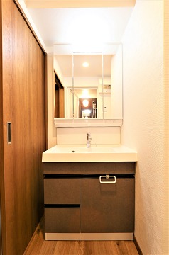 お出かけ前の支度はこちらでされてください