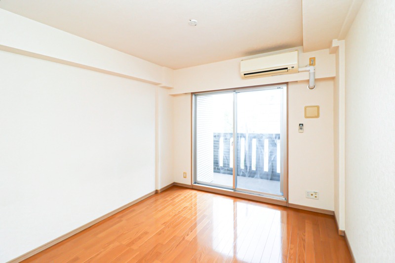 部屋の別角度になります。