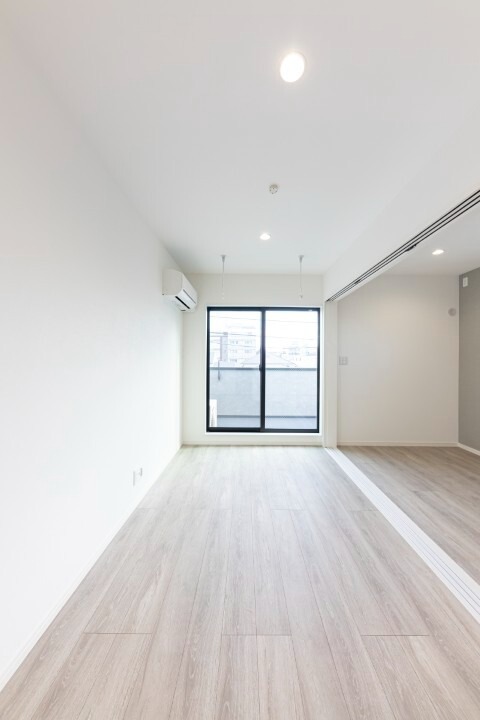 部屋の別角度になります。