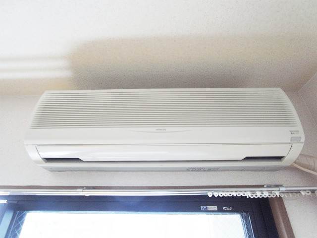 エアコン付きで夏も冬も快適です