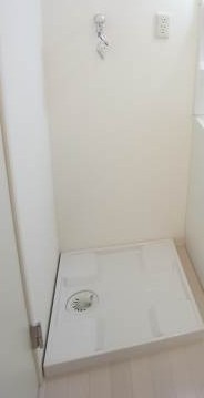 洗濯機は室内に置くことができます。