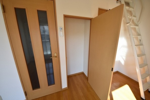 こちらにも収納できます。