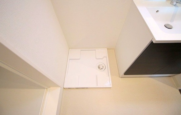 洗濯機は室内に置くことができます。