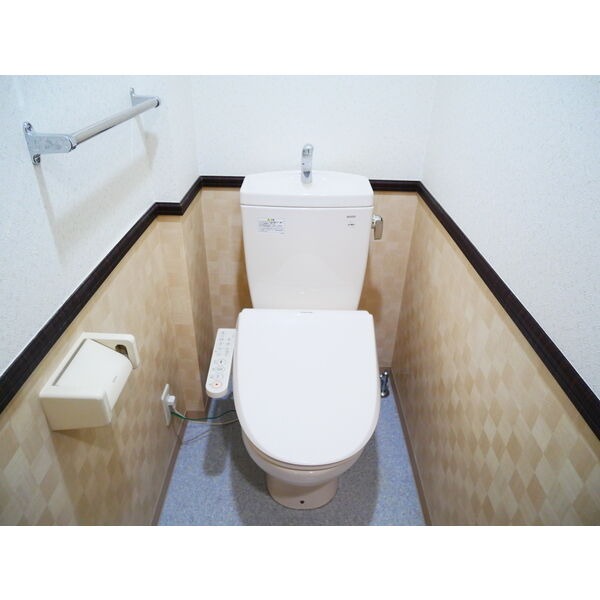 うれしい温水洗浄便座機能付き