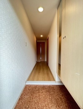 玄関も十分な広さです