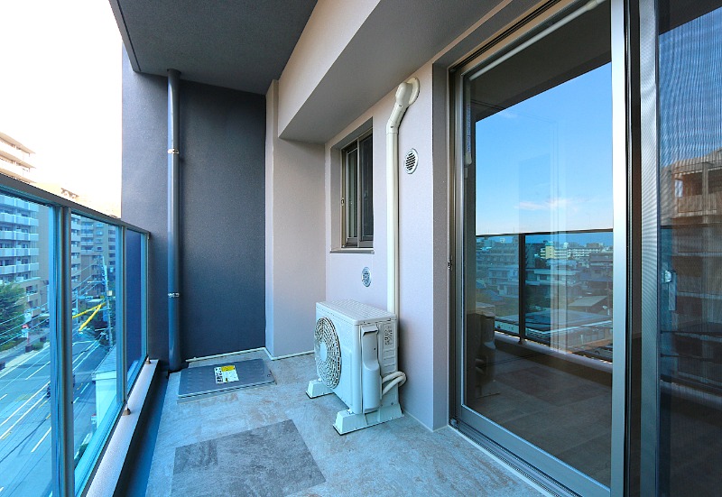 天気のいい日はこちらで洗濯物を干せます