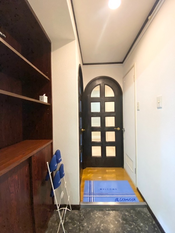 玄関はこんな感じです。