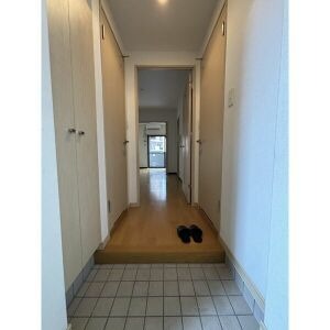 玄関も十分な広さです