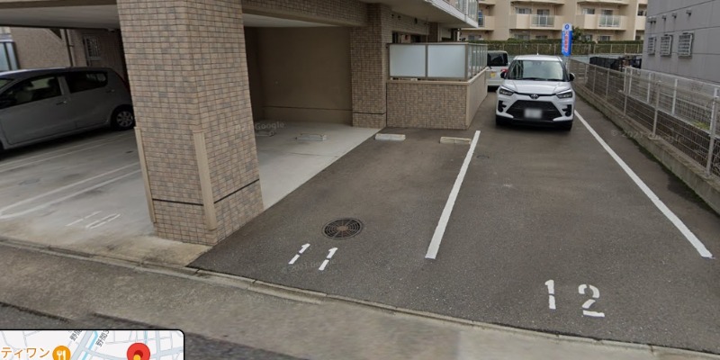 敷地内駐車場です