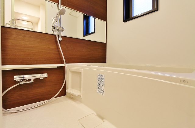 ゆったりとくつろげる浴室です