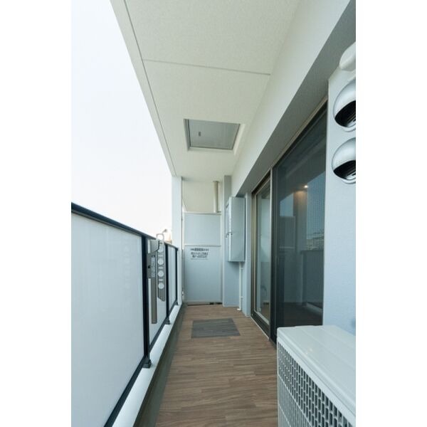 天気のいい日はこちらで洗濯物を干せます