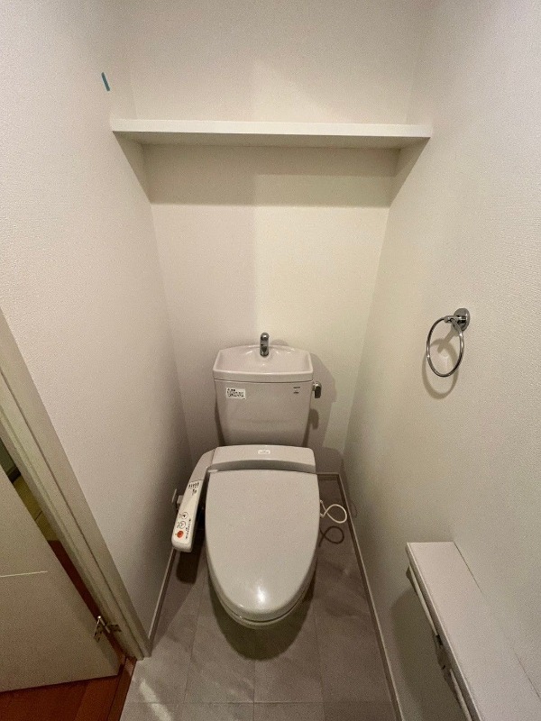 綺麗で清潔感のあるトイレです