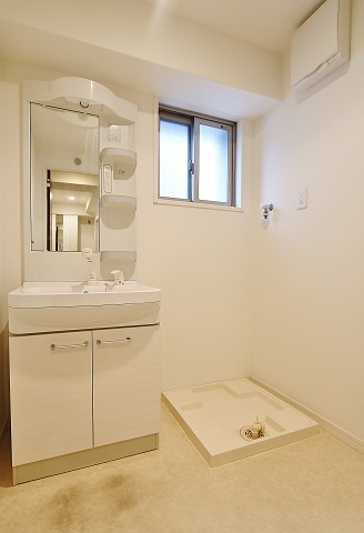 お出かけ前の身支度はこちらでバッチリです