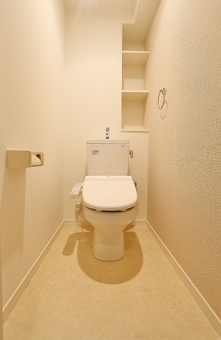 清潔感のあるトイレです