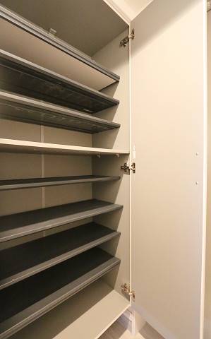 シューズボックスもたっぷり収納出来ます