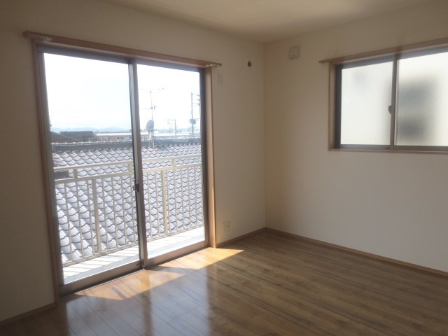 こちらは寝室にいかがでしょうか