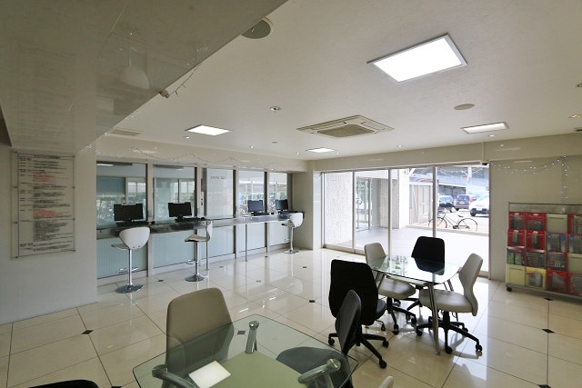 共用部にネットラウンジが有ります