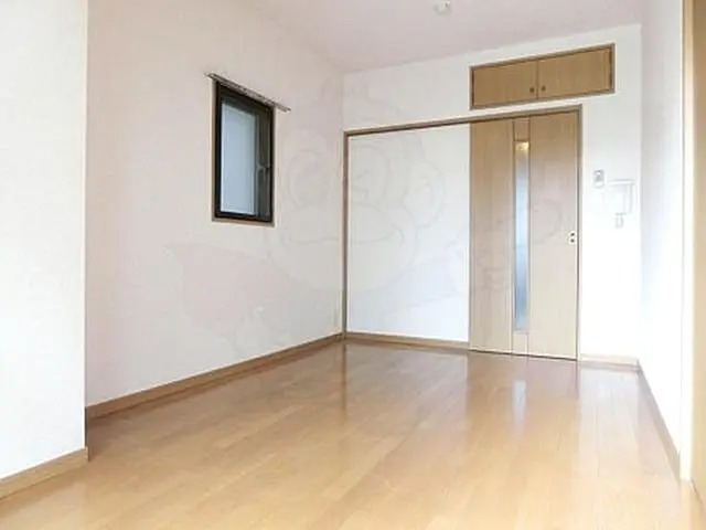 家具の配置がしやすいお部屋です。