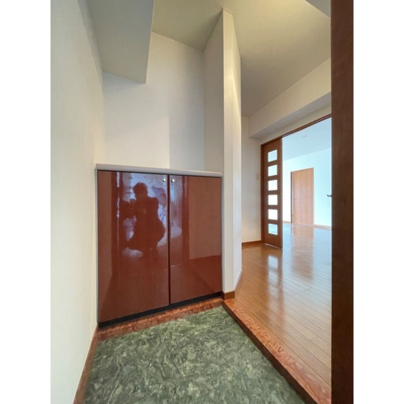 玄関はこんな感じです。