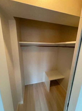 ウォークインクローゼット付きで沢山収納できます