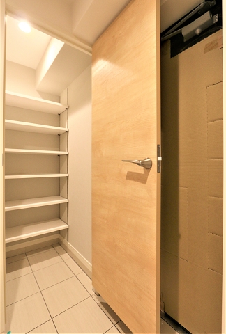 シューズインクローゼットで靴の多い方も安心