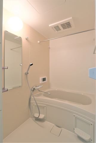 お風呂好きにはたまらない浴室テレビ付き