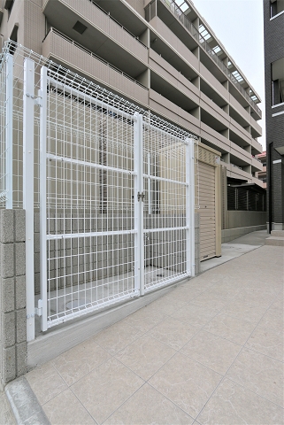 敷地内にごみ置き場も完備しております