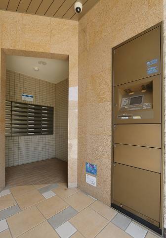 宅配ボックスありますよ