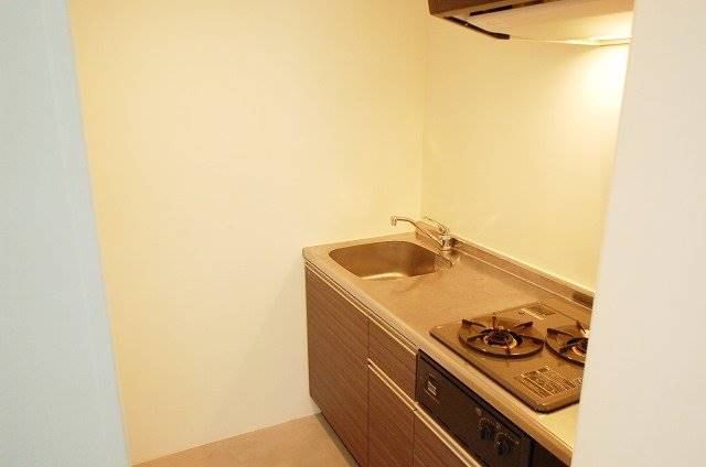 2口コンロ付きのキッチンです。