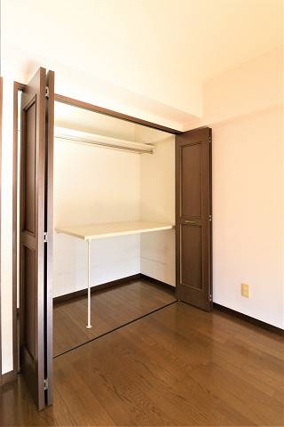 お洋服が多い方でも楽々収納できます