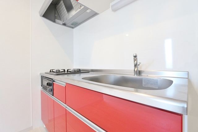 ２口コンログリル付きのハイグレードキッチンです